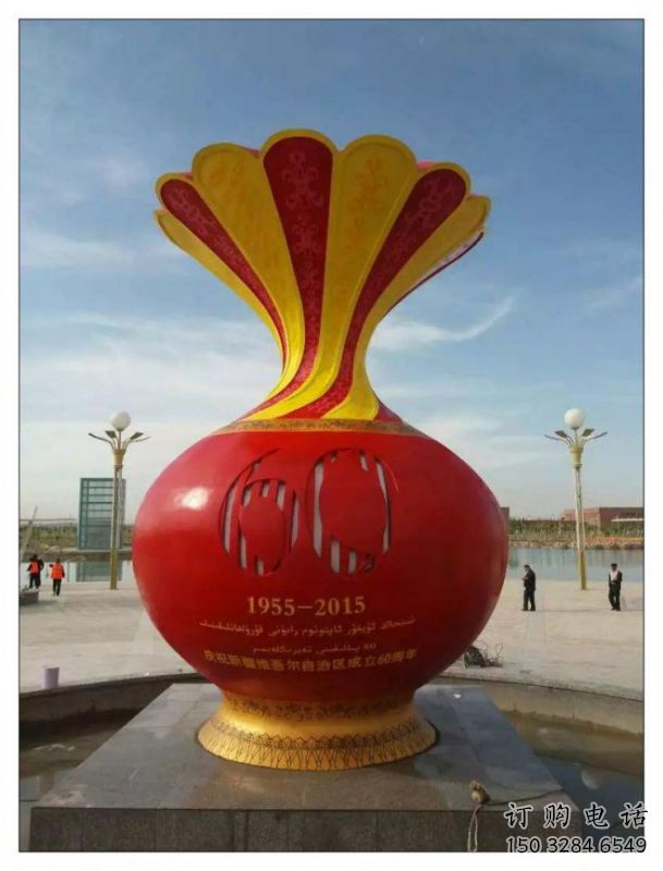 玉泉花瓶雕塑工廠選用，街道標(biāo)識(shí)，玻璃鋼花瓶雕塑批發(fā)