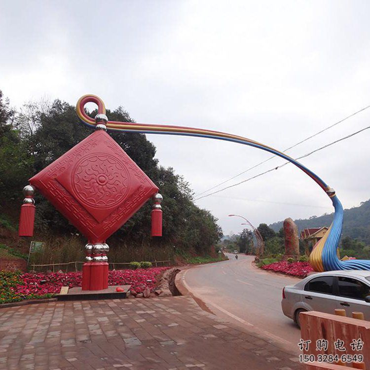 玉樹街道中國結(jié)雕塑