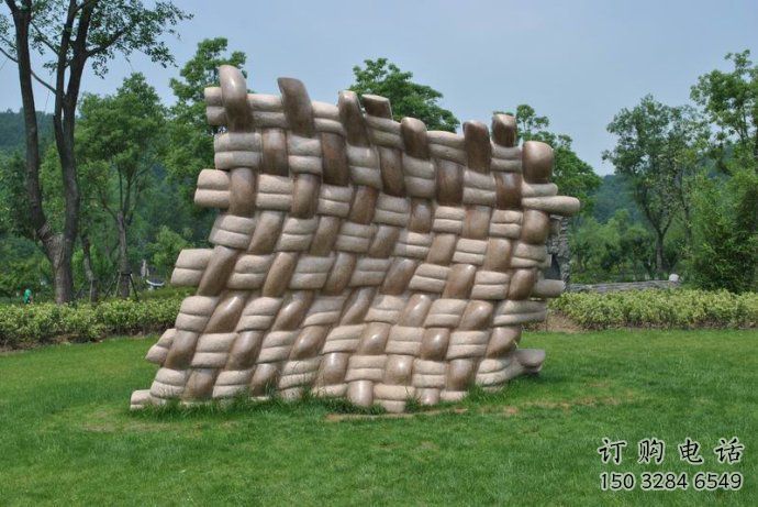 黃南鏤空包包雕塑