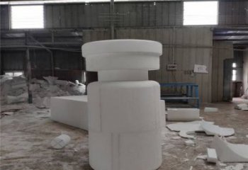 海原仿真藥瓶雕塑，美陳藝術(shù)類，玻璃鋼藥瓶子雕塑廠家