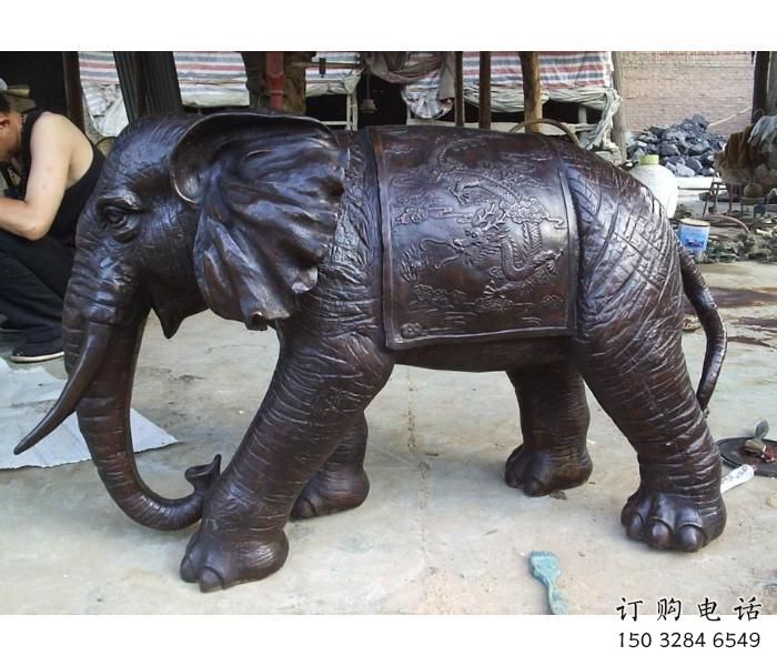 甘孜庭院大象雕塑定做，廣場雕塑，室外銅大象雕塑提供