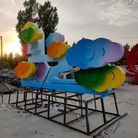 校園云朵雕塑，拉絲景觀雕塑，抽象主題